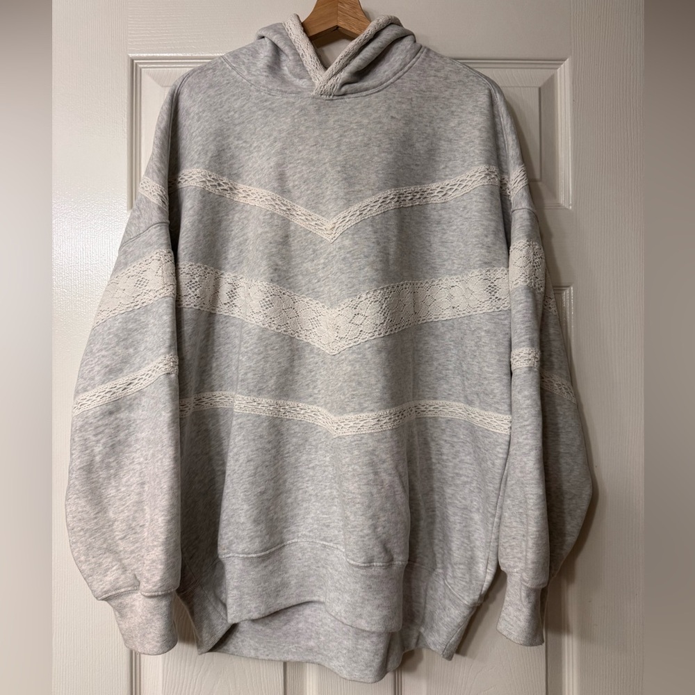 Abercrombie & Fitch Gray Hoodie with Cream Accents
